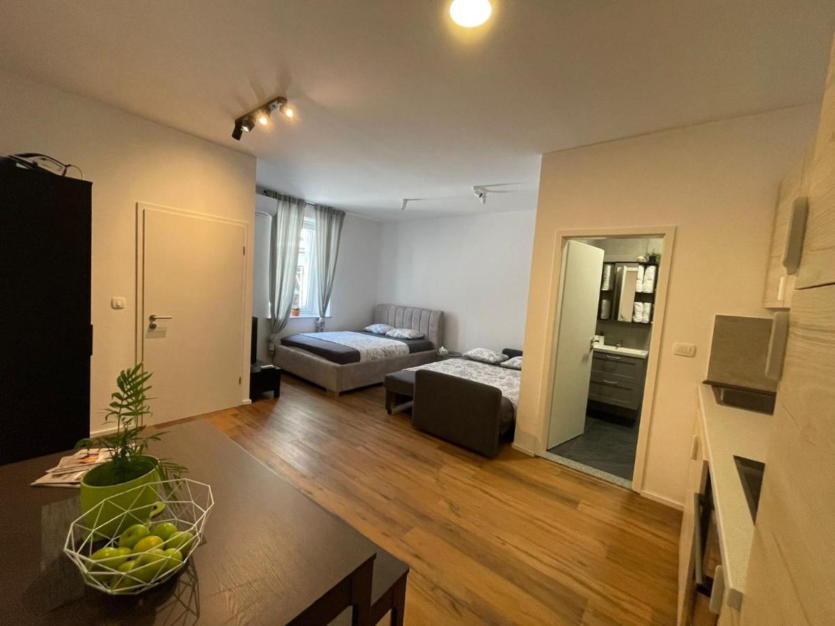 Ljubljana Studios Buitenkant foto