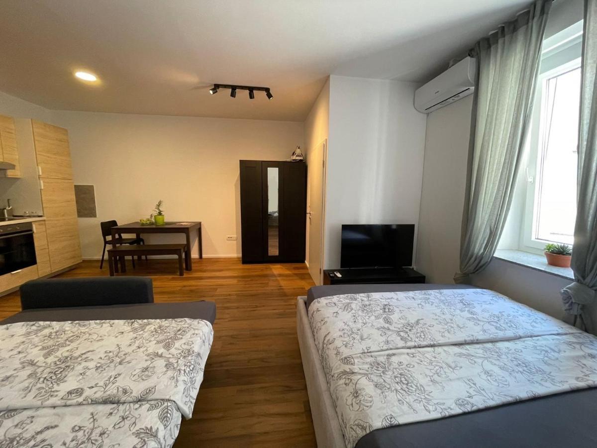 Ljubljana Studios Buitenkant foto